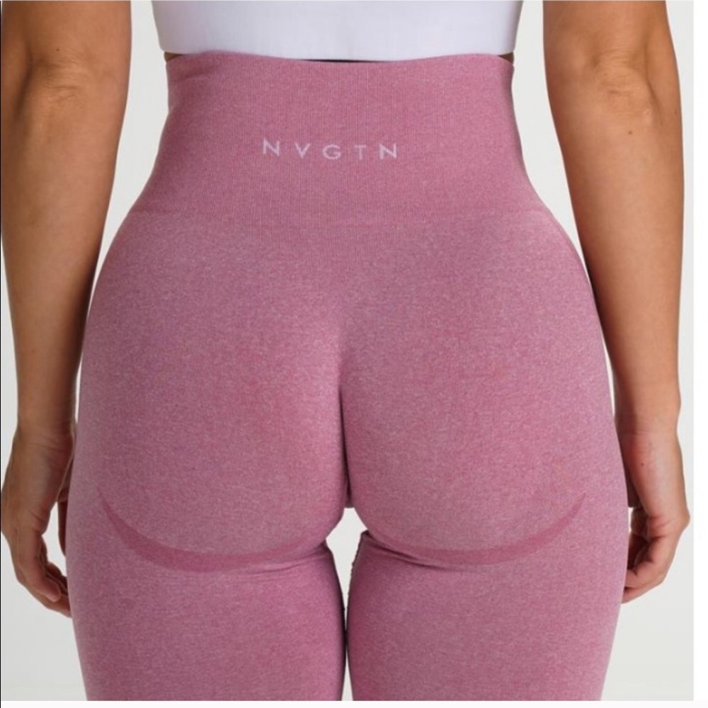 Pastel Pink Curve Leggings NVGTN